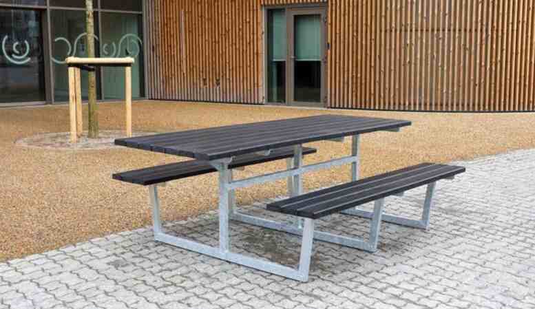 Vielseitige Bank-Tisch-Kombinationen für vielfältige Outdoor-Einsätze